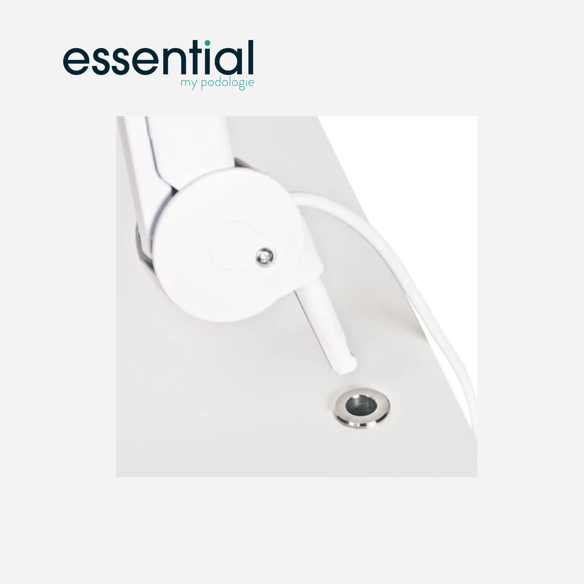 Röhrenförmiger Vergrößerungslampenhalter aus Edelstahl – Essential von My Podologie Essential 